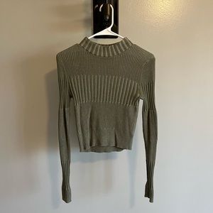 American Eagle Fitted Sweater